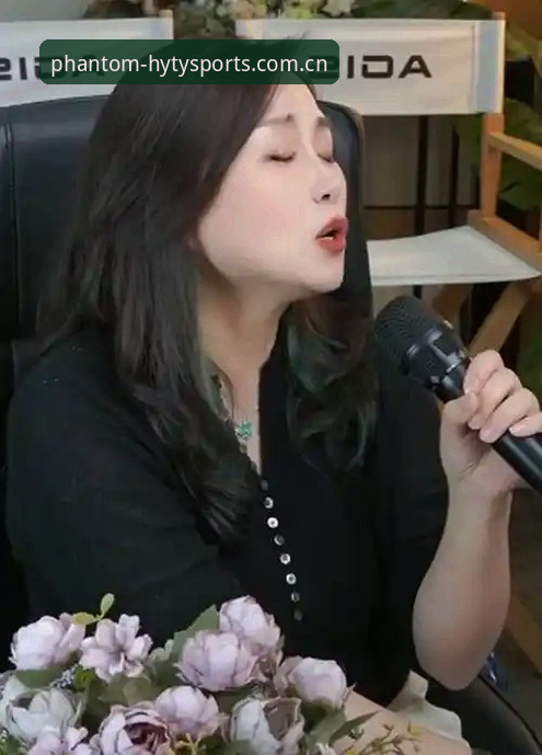 资深用户钱琳分享：如何通过幻影体育平台深入解读曼联中场引援动态